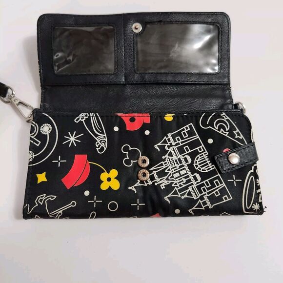 Disney Park Trifold Wallet/Wristlet Black W Mickey Mouse Castle - Picture 7 of 15